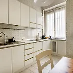 Apartment Exclusive 4 Bedrooms In Brera