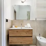 Apartment Exclusive 4 Bedrooms In Brera