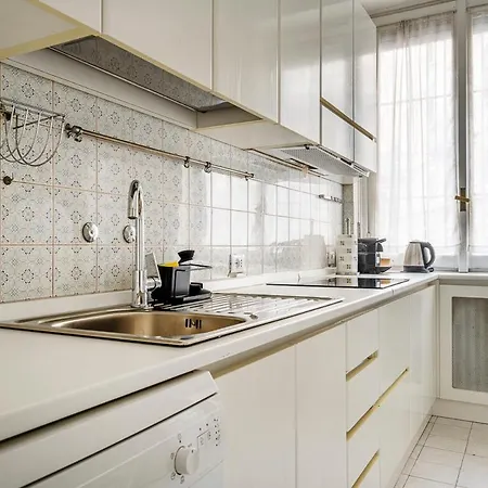 Exclusive 4 Bedrooms In Brera Apartamento Milão