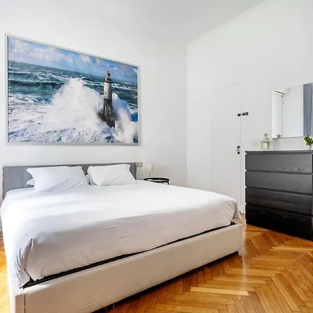 Exclusive 4 Bedrooms In Brera Apartamento Milão