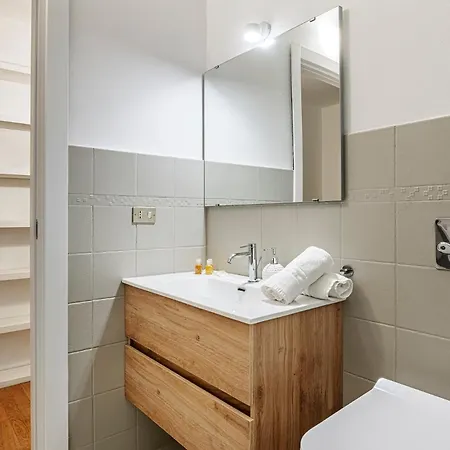 Exclusive 4 Bedrooms In Brera Apartamento