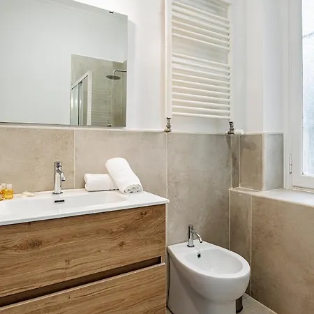 Exclusive 4 Bedrooms In Brera Milão